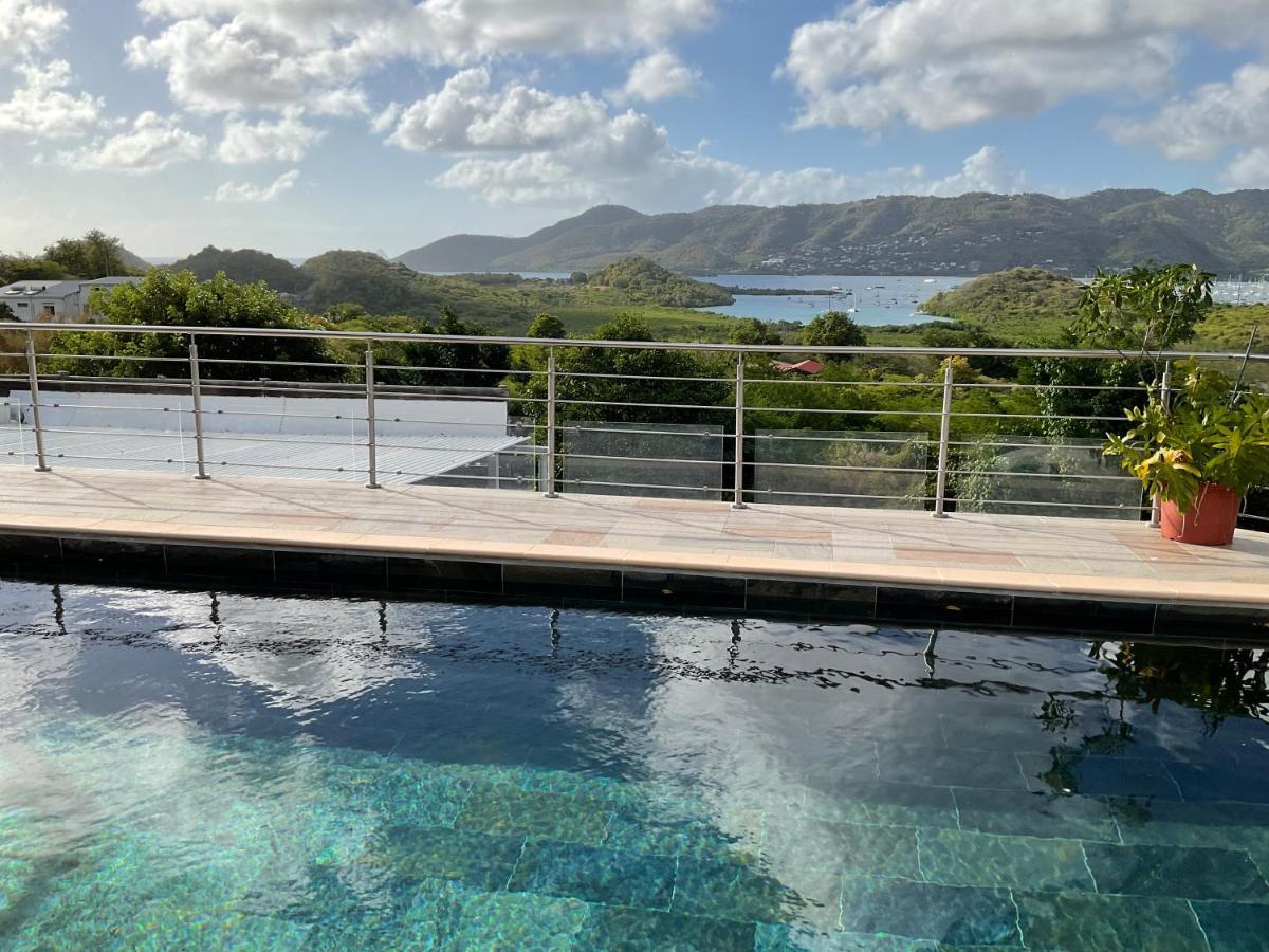 Bas De Villa Piscine Petit Versailles Sainte Anne Esterno foto